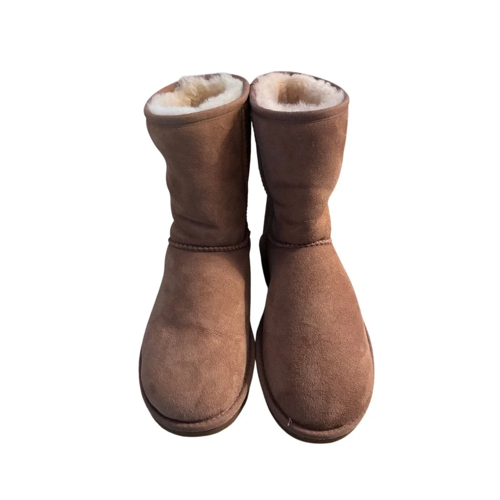 UGG Classic Short II‎ Chestnut Brown Suede Sheepskin Boots 1016223 Womens 9
